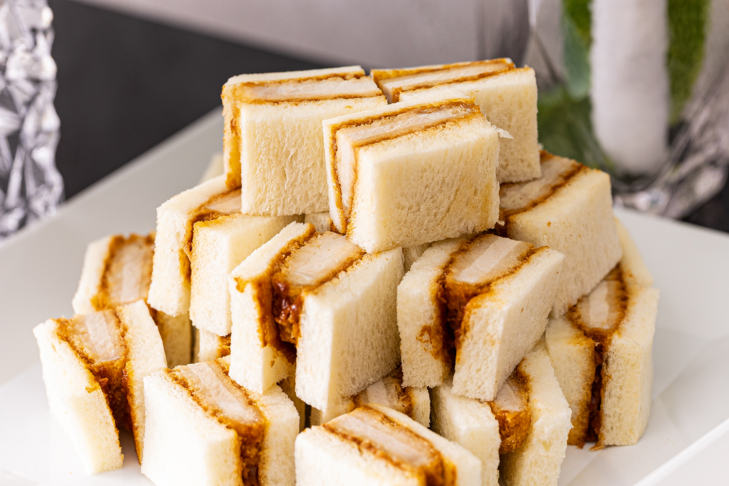 デミグラスソースのカツサンド