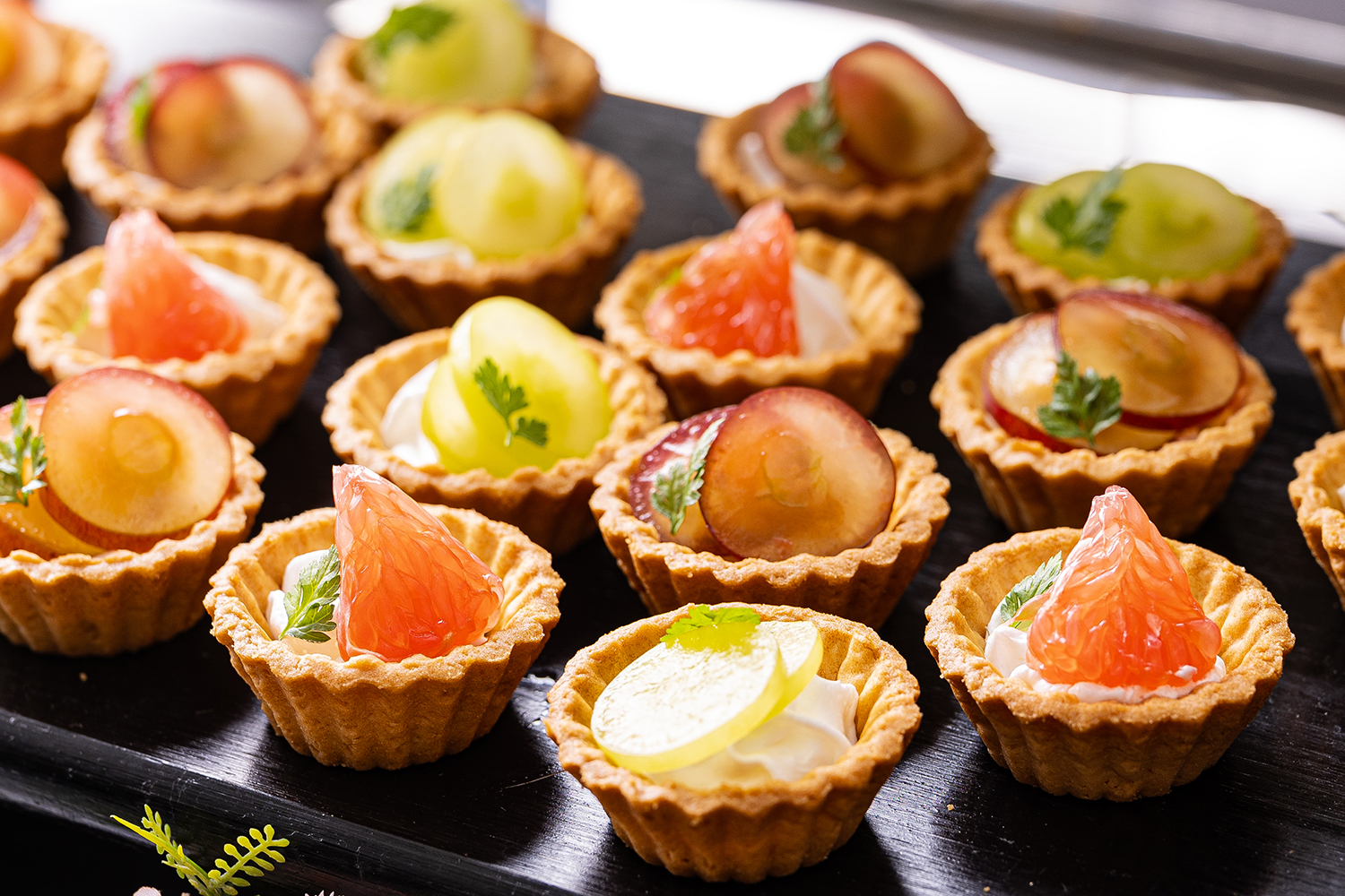 季節を感じるシェフ特製タルト