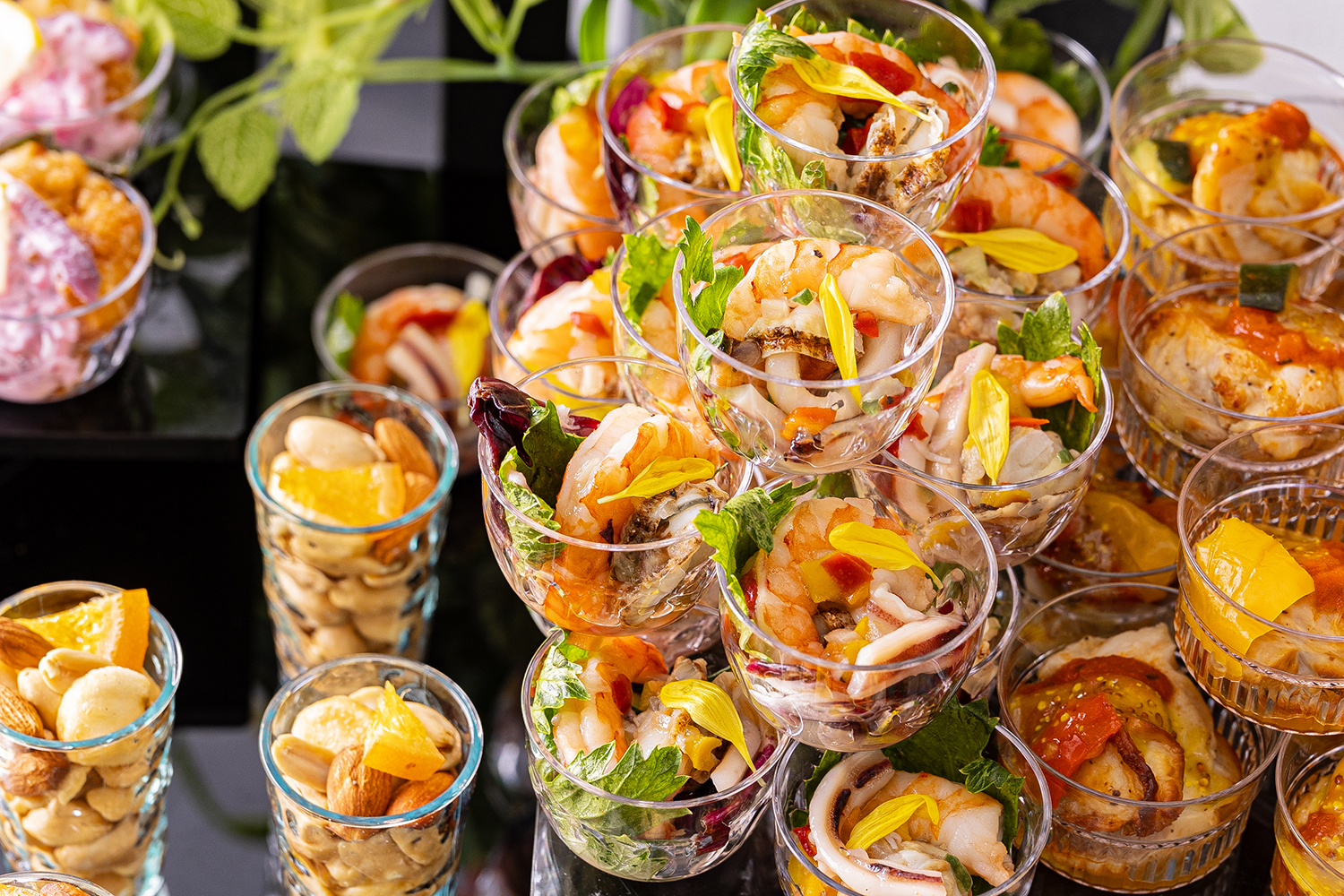 新鮮魚介のカラフルマリネ