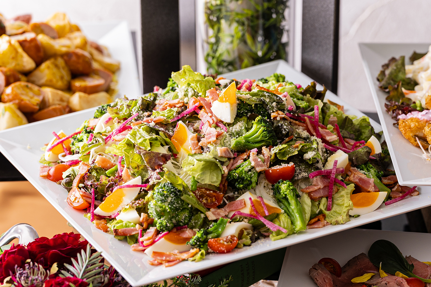 半熟風たまごとベーコンのシーザーサラダ