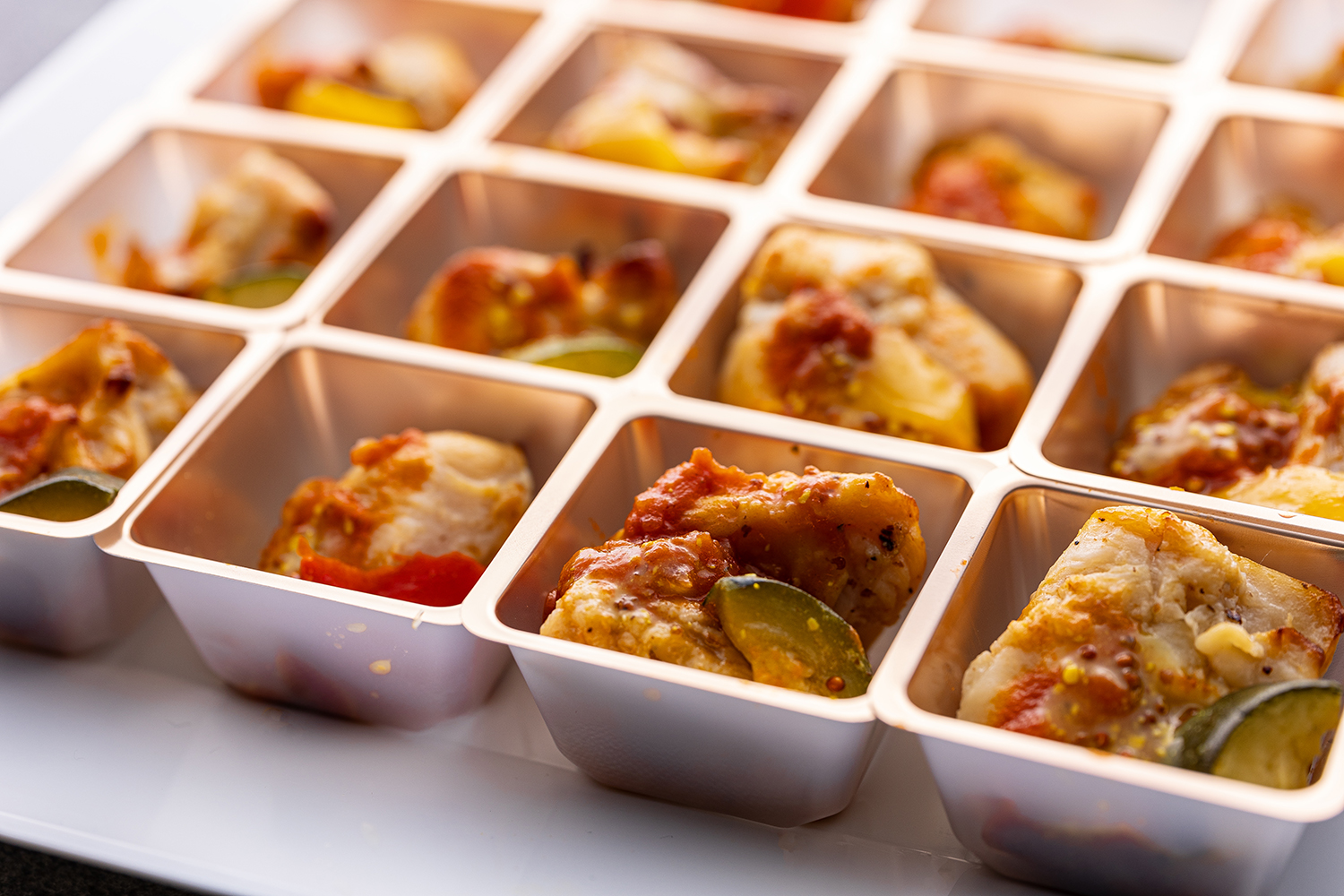 ローストチキンと彩り野菜～ハニーマスタードソース～