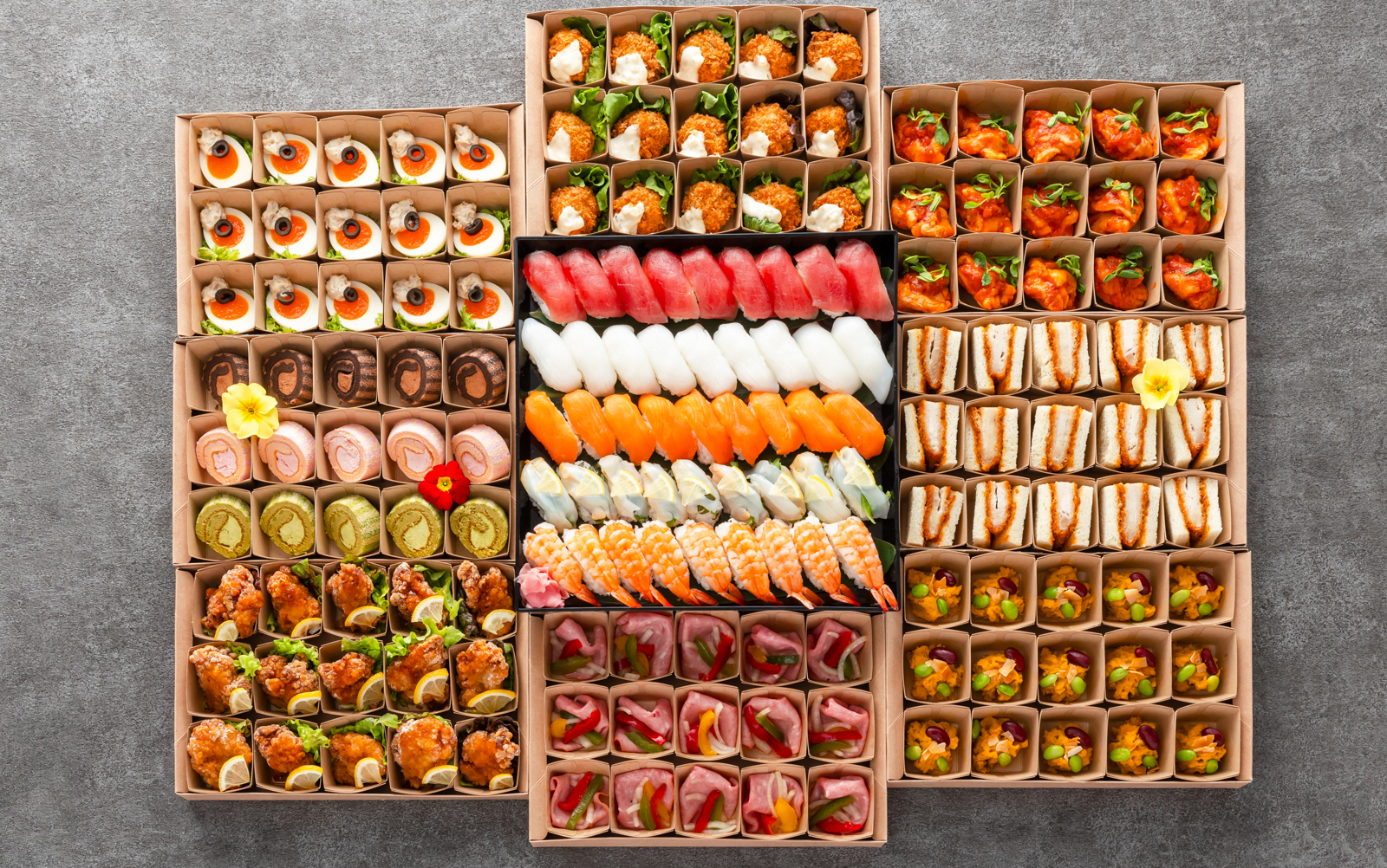 アヤカミバコ　SUSHIWAKABA（握り寿司付）