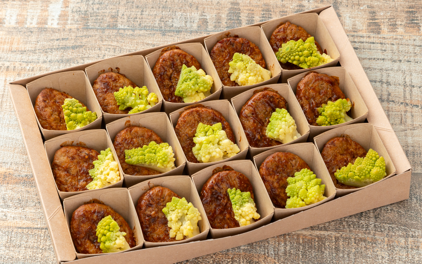 彩り野菜とミニハンバーグ